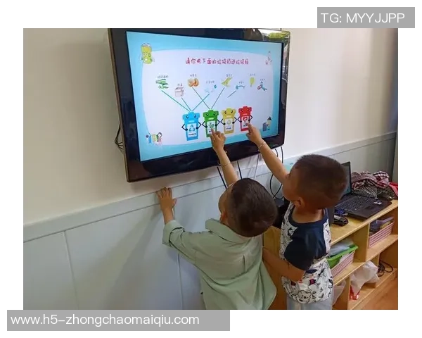 米奇表示将持续探索文班的最佳使用方式并将严格控制他的上场时间